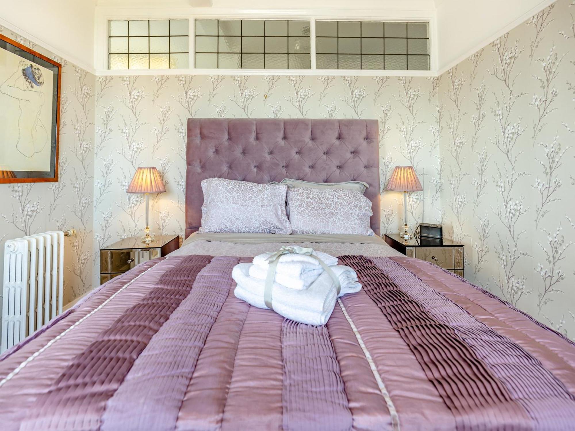 Crossways Mansions Villa Bexhill-on-Sea Bagian luar foto