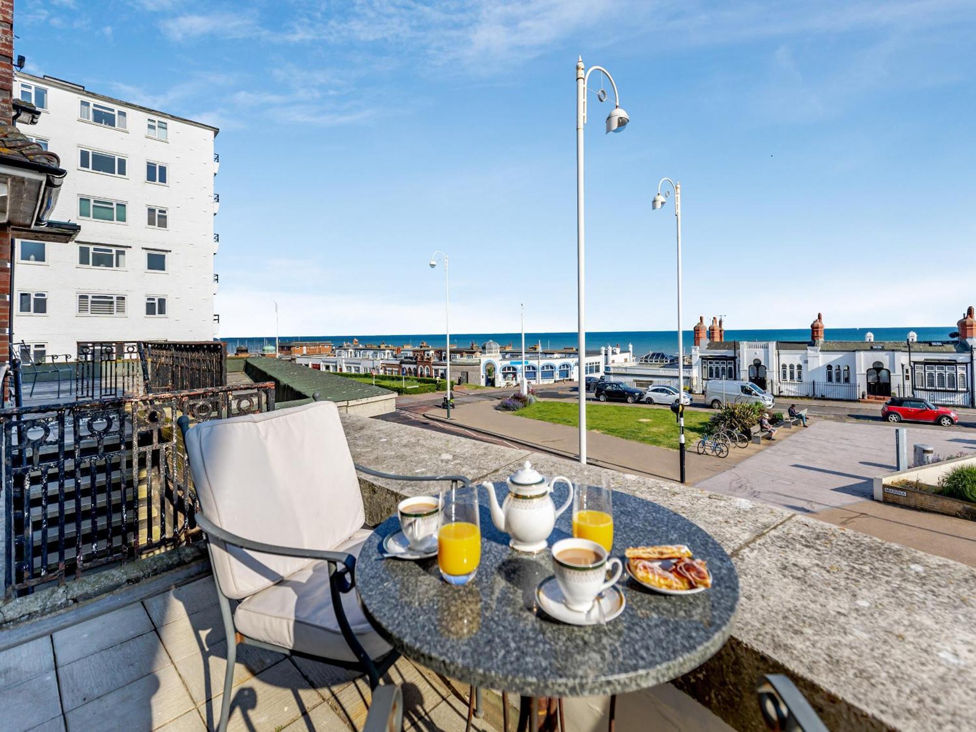 Crossways Mansions Villa Bexhill-on-Sea Bagian luar foto